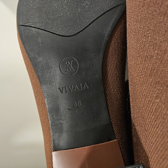 Vivaia Regina Pro Square Toed Water-Repellant Boots - Picture 6 of 6